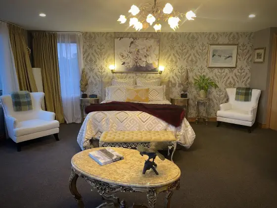 The Flying Trout Boutique Lodge Tui Suite Bedroom Front