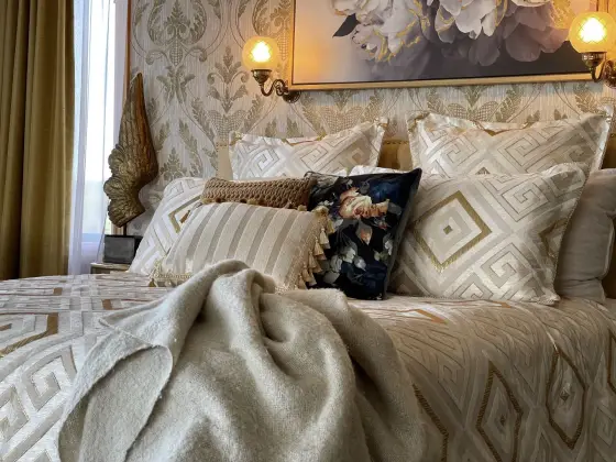 The Flying Trout Boutique Lodge Tui Suite Bedroom Close Up